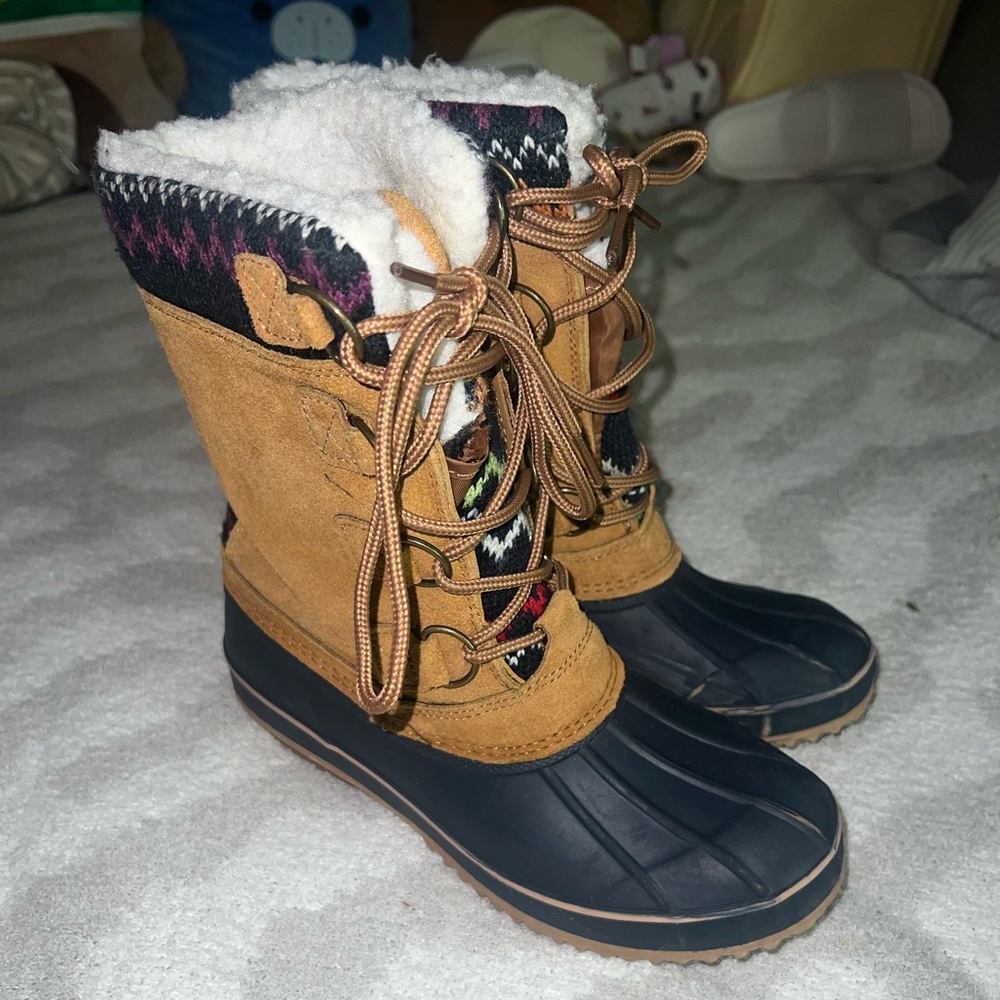 Printed Duck Boots